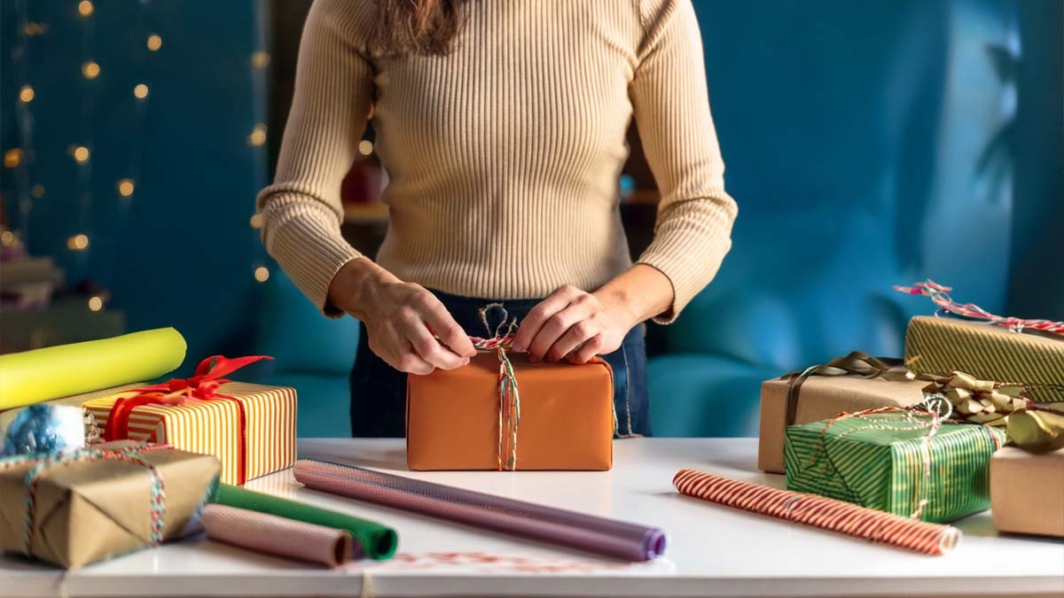 Gift Wrapping